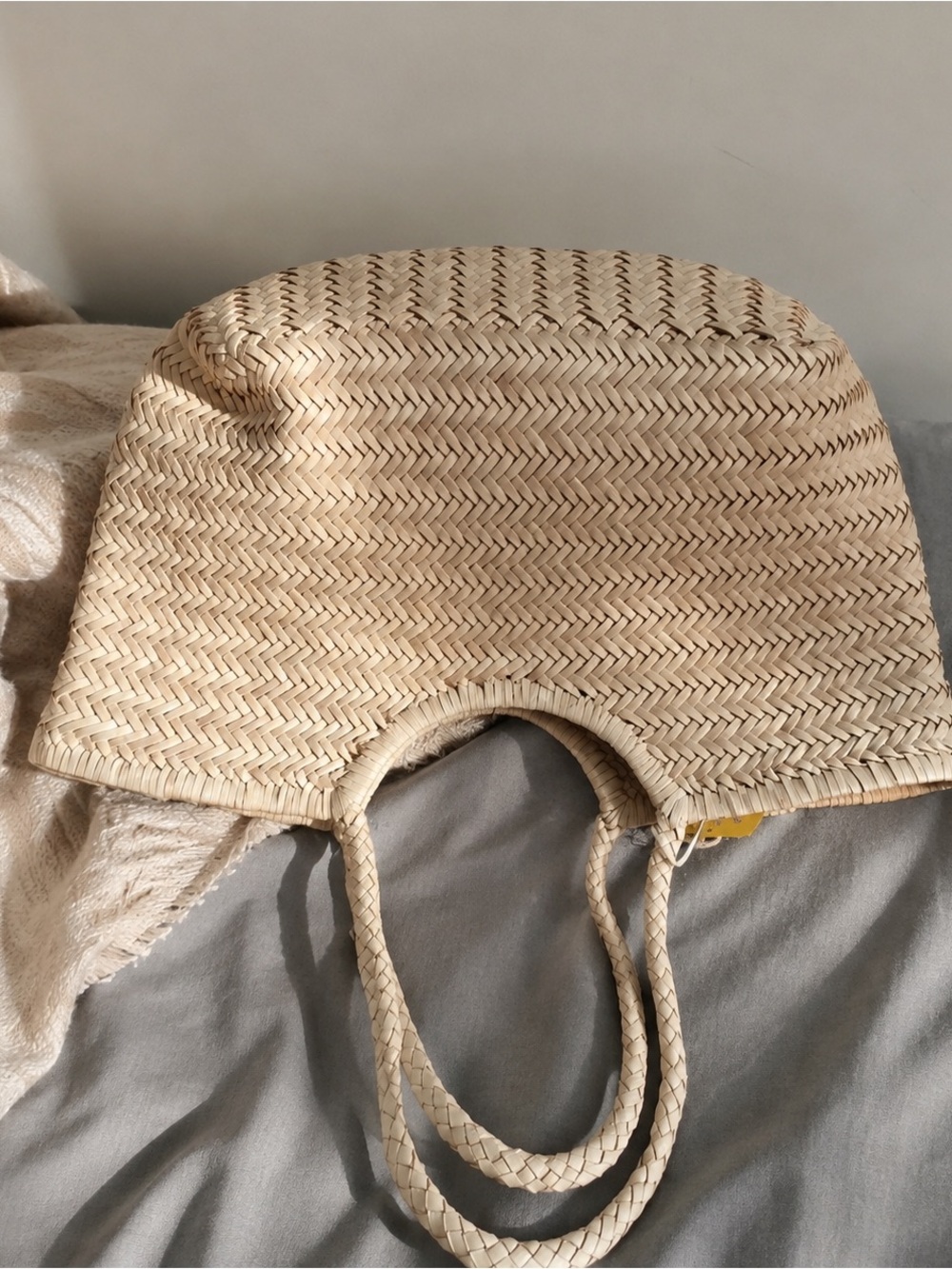 Dragon Diffusion Natural Woven Straw Tote - Picture 3 of 5